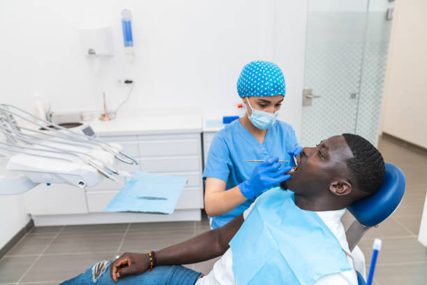 Best Emergency Gum Treatment in Pawnee, IL
